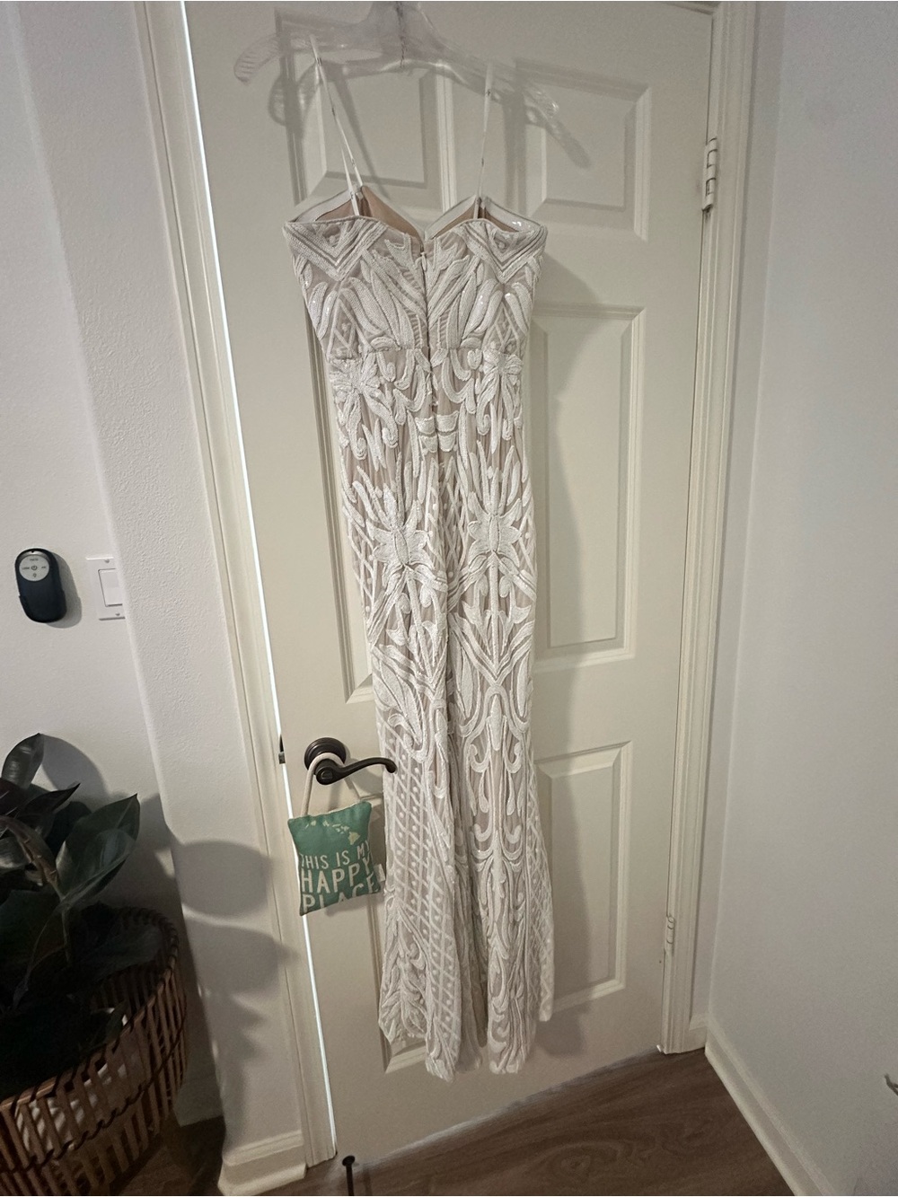 Lulu's Strapless Sweetheart Lace Bridal Gown in White - Picture 4 of 5
